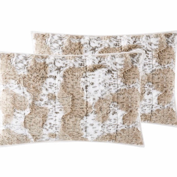 Frye Bedding Frye 3piece King Faux Fur Comforter Quilt Set Poshmark